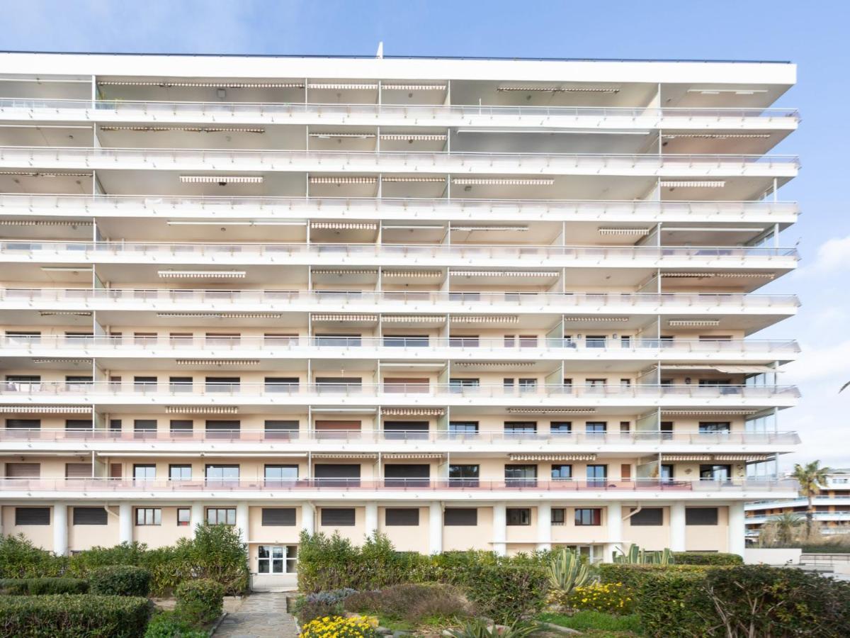 Studio Le Grand Large-4 By Interhome Le Lavandou Exterior photo