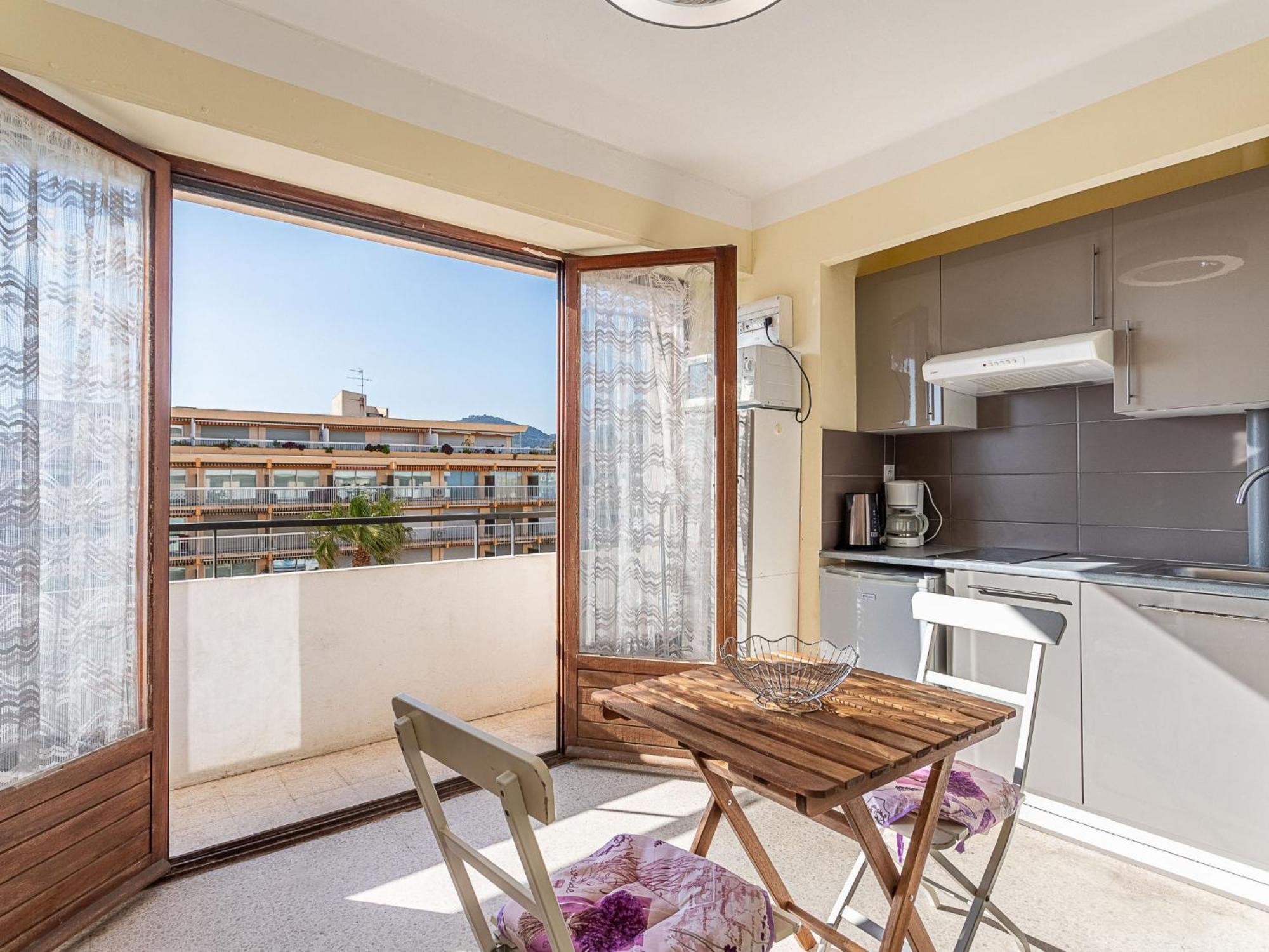 Studio Le Grand Large-4 By Interhome Le Lavandou Exterior photo